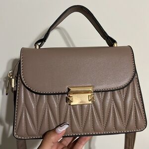 Small Crossbody Bag 🌺